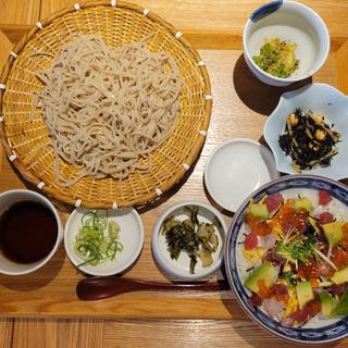 海鮮ちらし丼＋お蕎麦