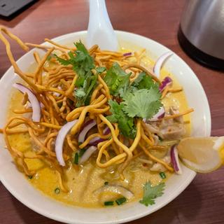 カオソーイ(タイ料理 ディージャイ 浦和店)