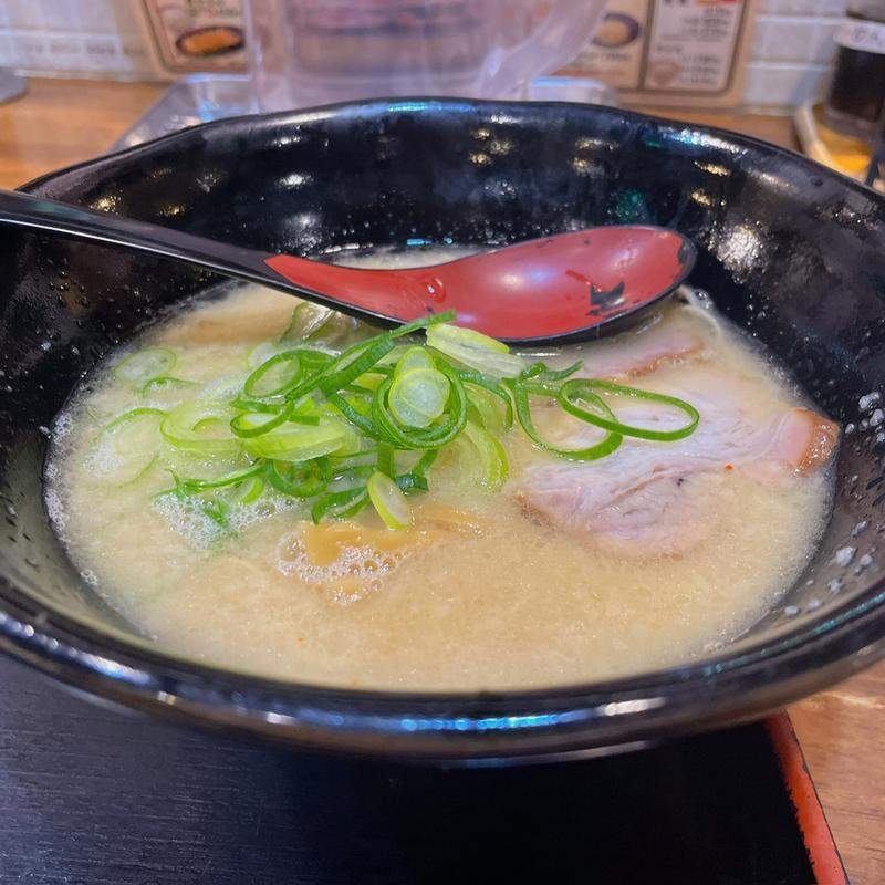 とんこつラーメン(麺屋ふくちぁん 茨木店)