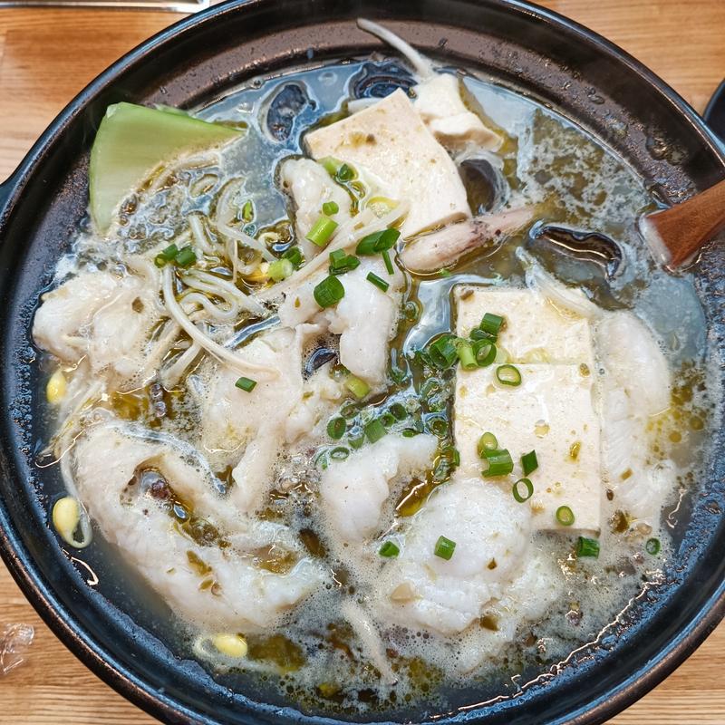 激辛白身魚入り青山椒マーラースープ米線(天府李米線 TINA'S NOODLE KITCHEN)