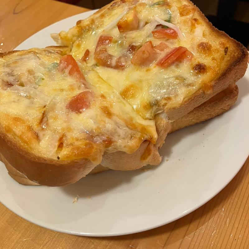 たっぷり玉子のピザトースト(コメダ珈琲店 御殿場店 )