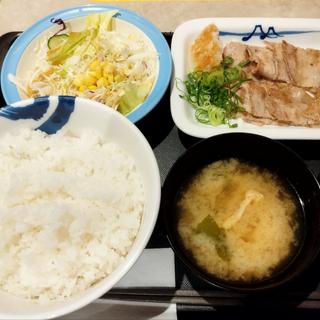 豚カルビ焼肉定食(ネギ・おろし付)(松屋 青砥店)
