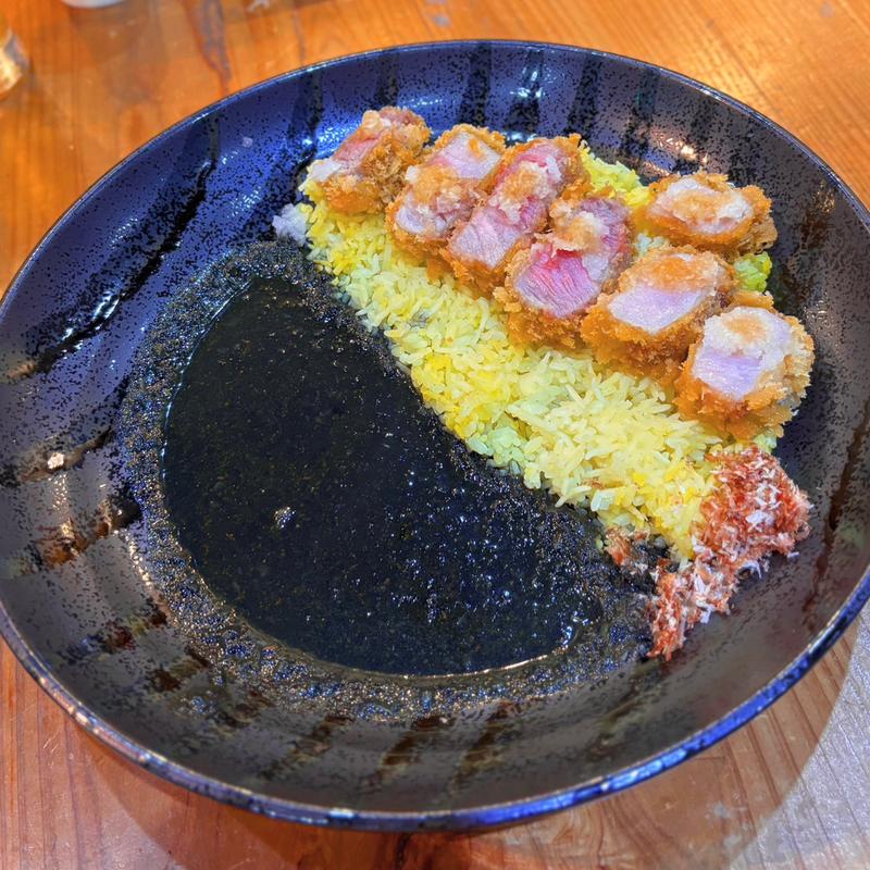 NEO JAPANカツカレー「出汁ブラック」(JapaneseSpiceCurry WACCA（ワッカ）)