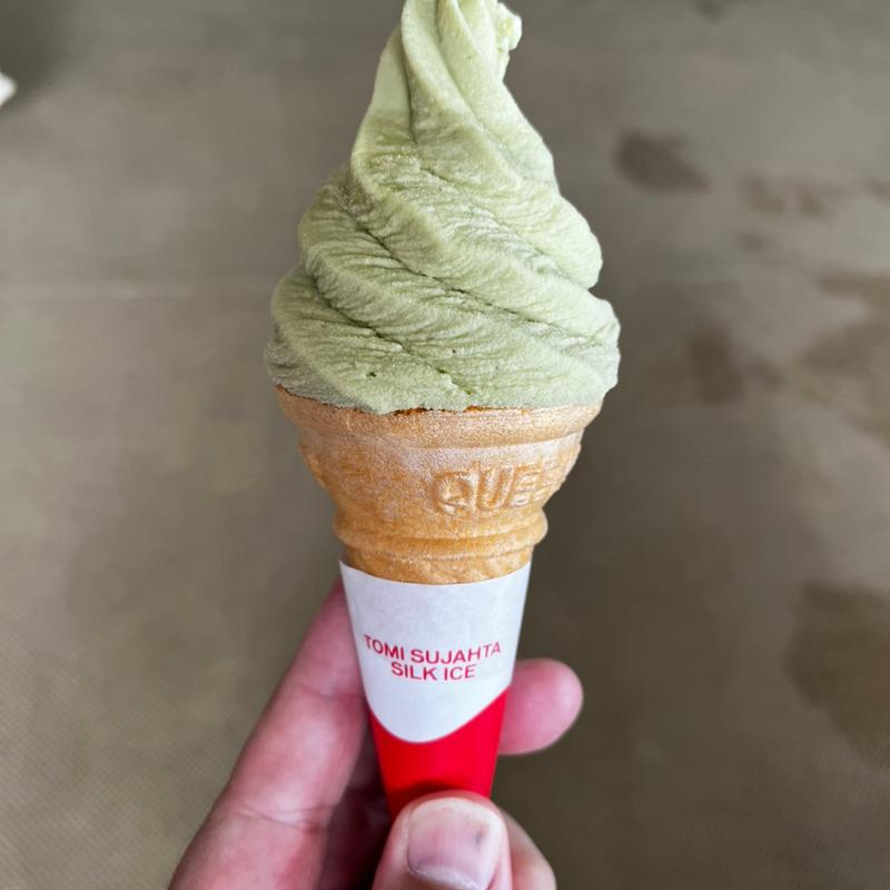 ずんだソフトクリーム(蔵王山頂レストハウス　売店 )