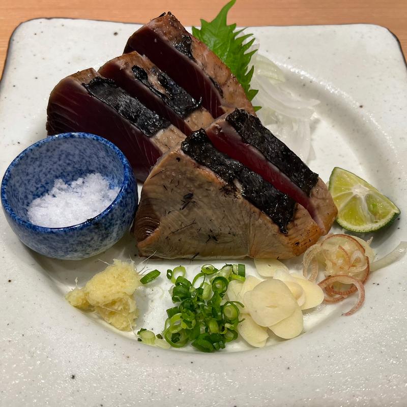 土佐名物かつお藁焼き(本格板前居酒屋 お魚総本家 月島店)
