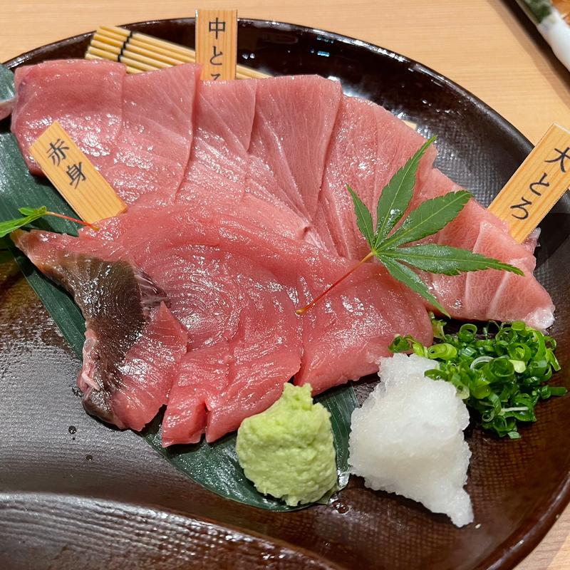 本鮪の断面刺身(本格板前居酒屋 お魚総本家 月島店)