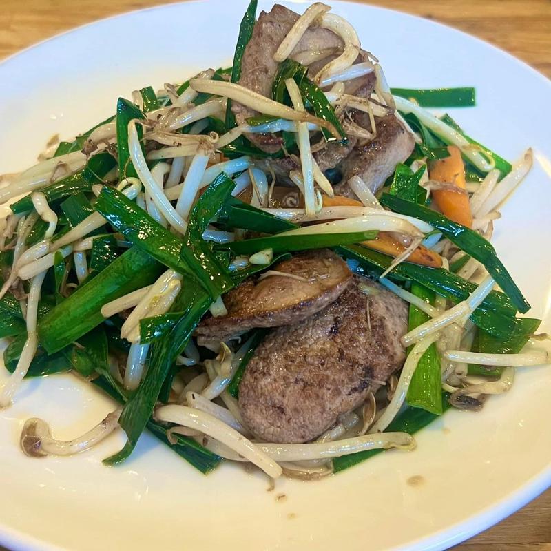 レバニラ炒め定食(餃子王)