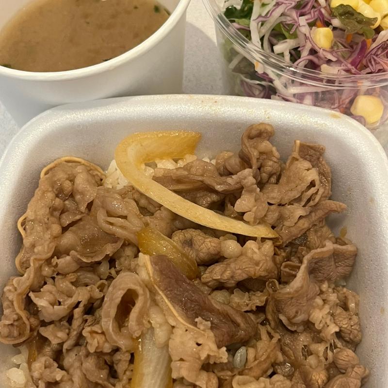 牛丼（並）サラダセット(西新宿十九番 （にししんじゅくじゅうきゅうばん）)