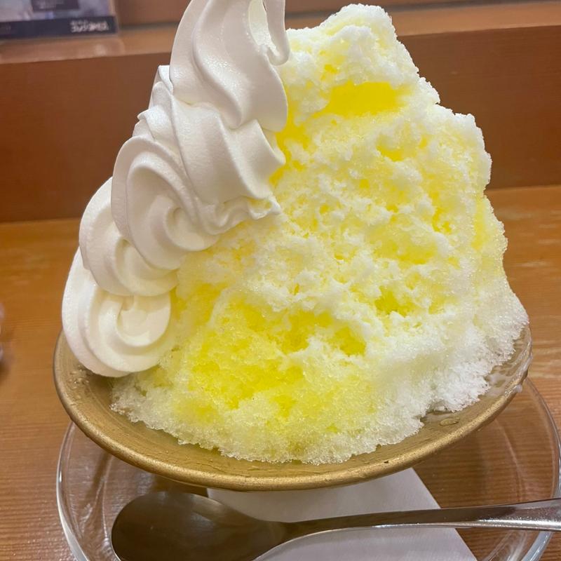 かき氷　レモン＋ソフトクリーム＋練乳(コメダ珈琲店 イオンモール大高店)