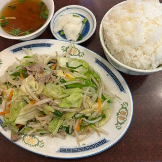 肉野菜炒め 大ライス(中華料理 登喜和)