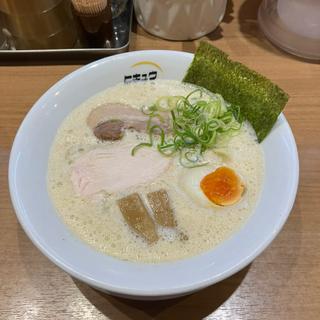 鶏白湯魚介濃縮らーめん(麺・ヒキュウ)