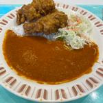 チキンフライとカシューナッツカレー(Qasis)