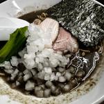 超ド濃厚イカ煮干しラーメン