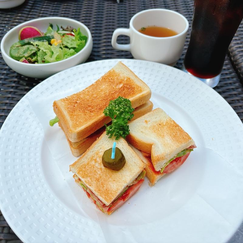 BLTサンドイッチ(カフェテラス ロイ（Cafe Terrace roy）)