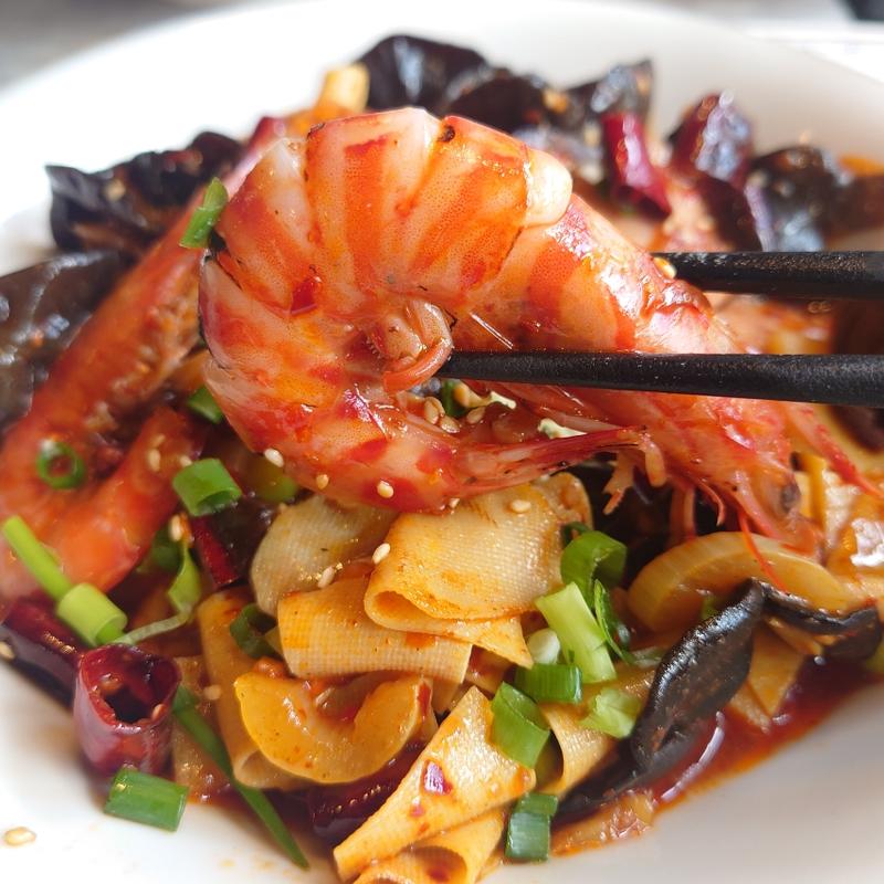 えびの辛味香り炒め(逸品火鍋 四季海岸)