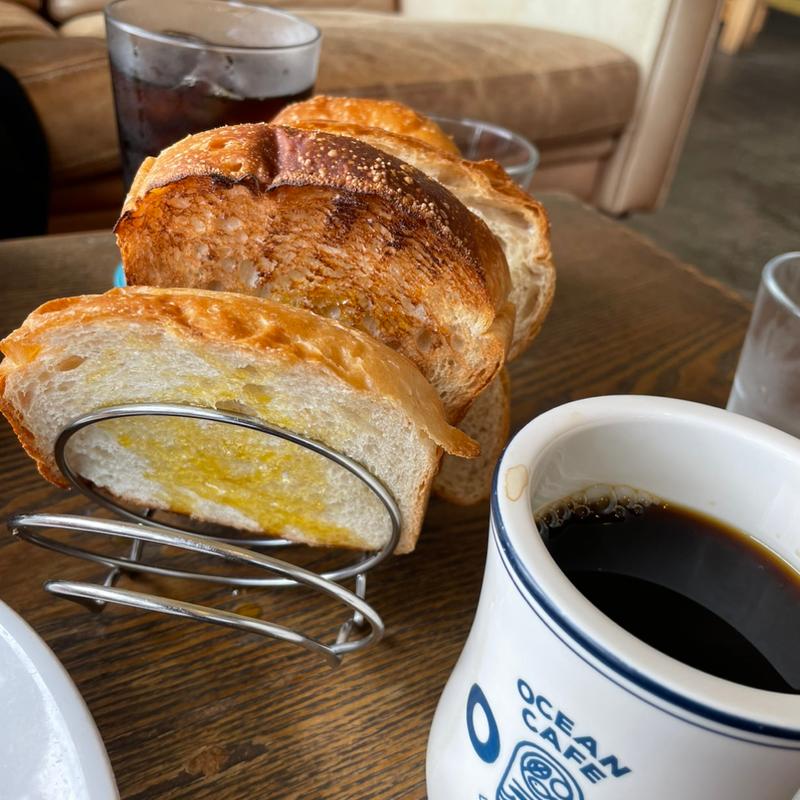 ブリコラージュのパン(TREX CHIGASAKI OCEAN CAFE)