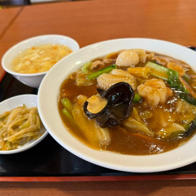 中華丼ランチ(本格中国料理 龍華軒)
