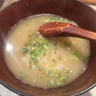 白湯麺(ハーフ)(酉こう )