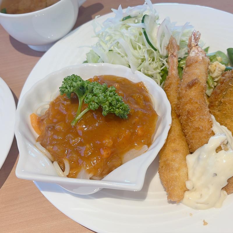 日替わりランチ（エビフライとミートスパゲティ）(路花 )