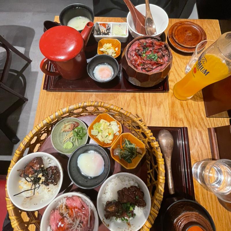 食べ比べひつまぶし(和牛と米 三芳亭)