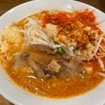 赤ラーメン(麺200グラム)(豚ギャング西新店)