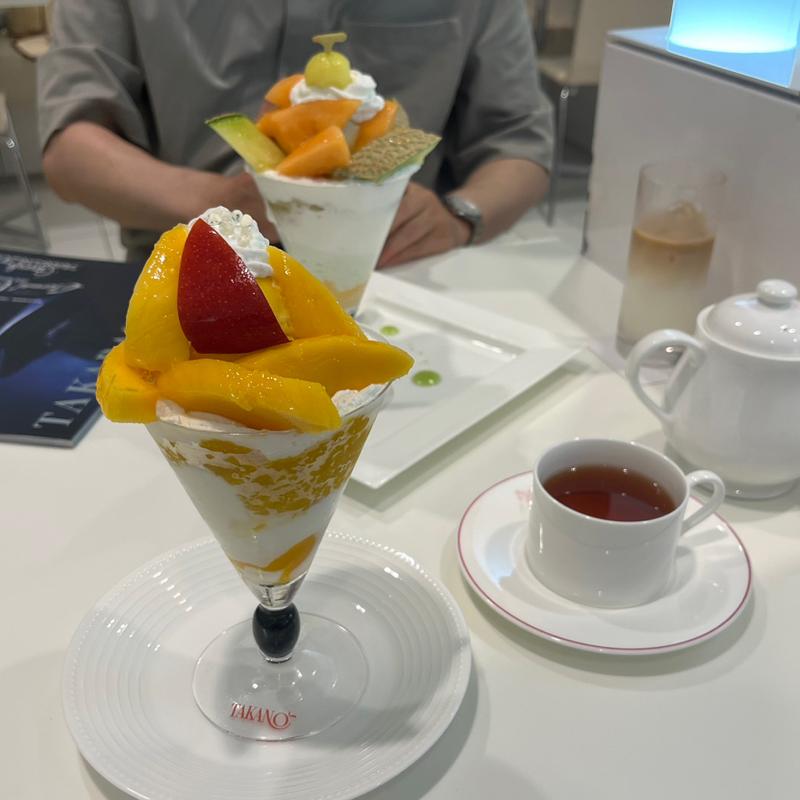 宮崎マンゴーパフェ(タカノフルーツパーラー 新宿高島屋店 )