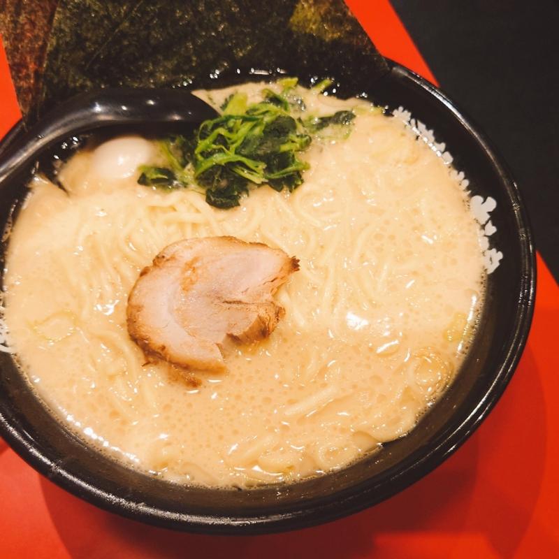 醤油ラーメン　大盛(横浜家系ラーメン 八王子大和家)