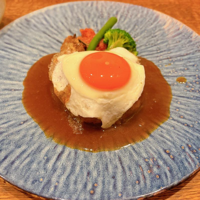 目玉焼きハンバーグ(俺のハンバーグ 渡なべ)