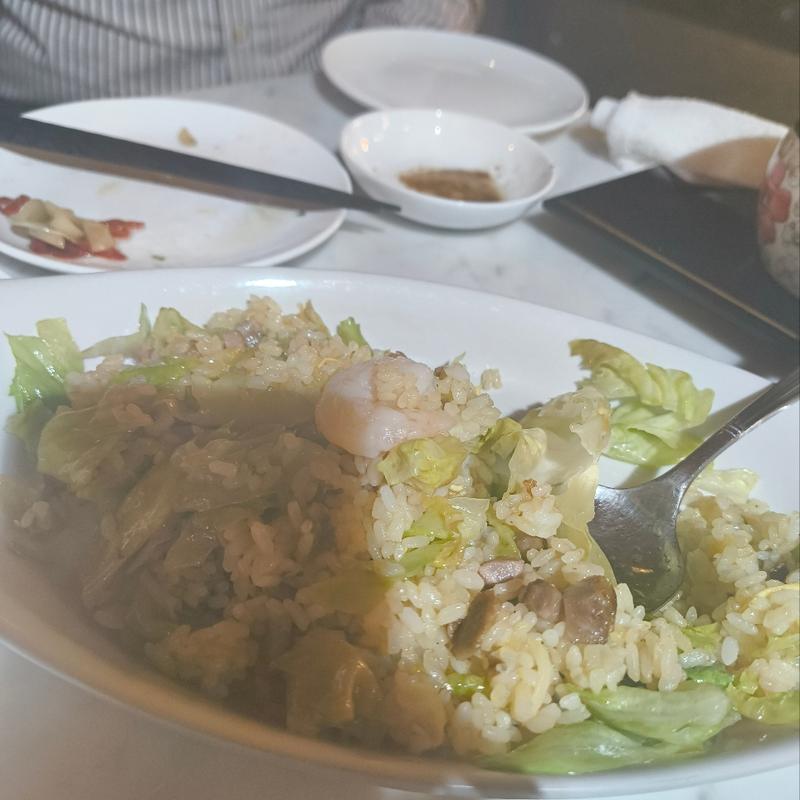 五目チャーハン(下北沢 王さんの菜館)