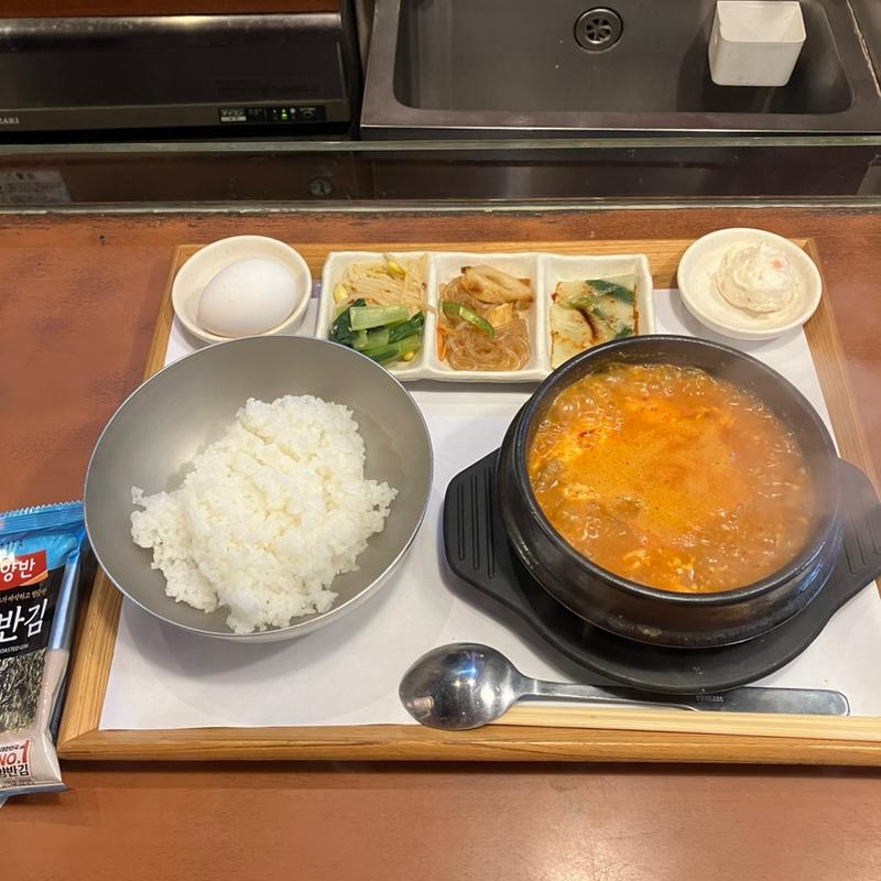 カレースンドゥブ定食(まん馬 新地本店)
