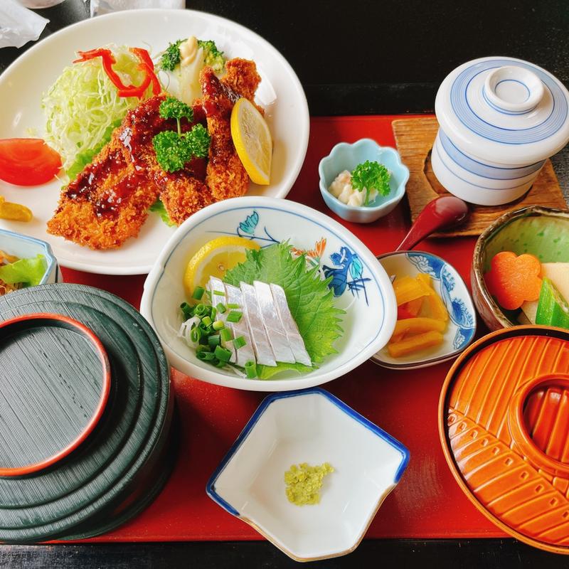 (旬膳茶屋　実乃花 )