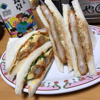 ロースカツサンドイッチと海老フライサンドイッチ(サンドイッチ専門店 マハロ)