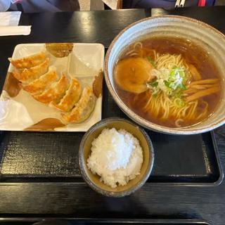 餃子とラーメンのセット(五味八珍 函南店 )