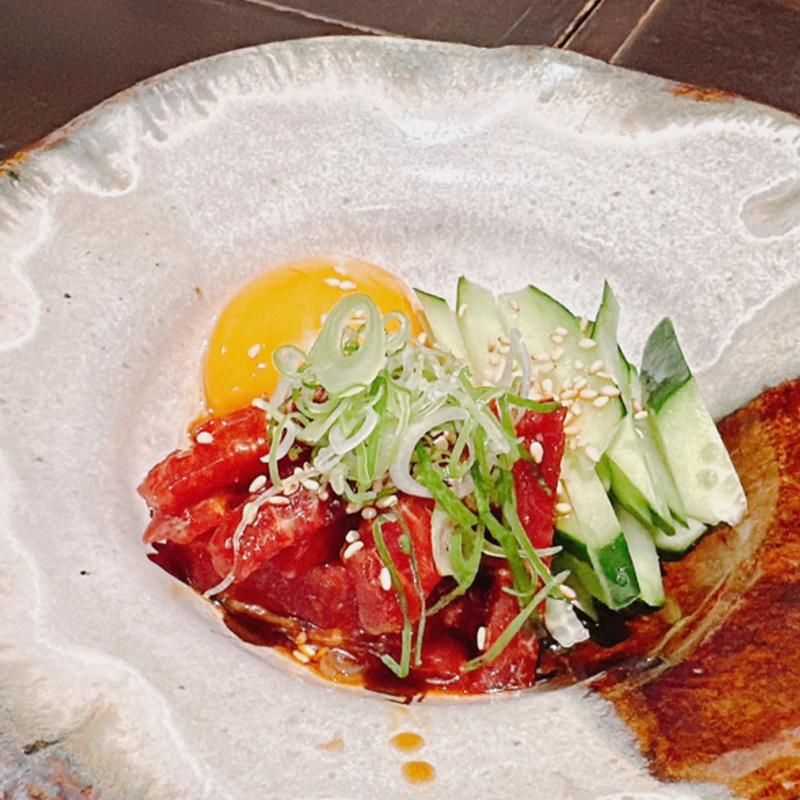 馬刺しユッケ(もぐら )