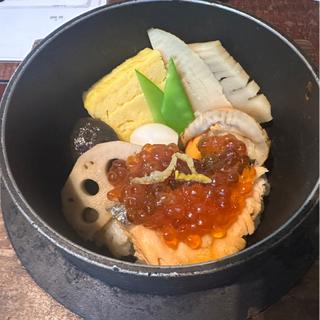 釜飯 　鮭の西京焼といくら醤油漬(さかえや 横浜みなとみらい本店)