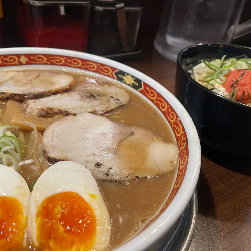 濃厚とんこつ(拉麺 王角 （ラーメン オウカク）)