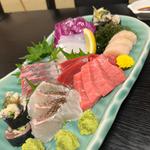 刺し身盛り合わせ