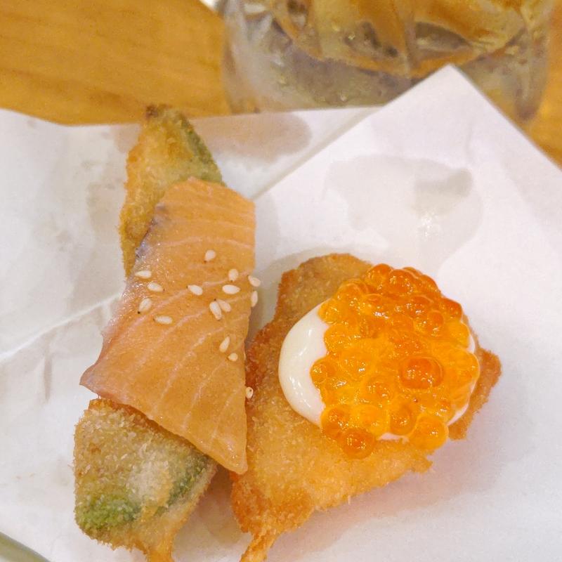 いくらサーモン・スモークサーモンとアボカド(串揚げとワイン はち2nd)