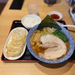 餃子セット和節醤油そば(浜太郎 （ハマタロウ）)
