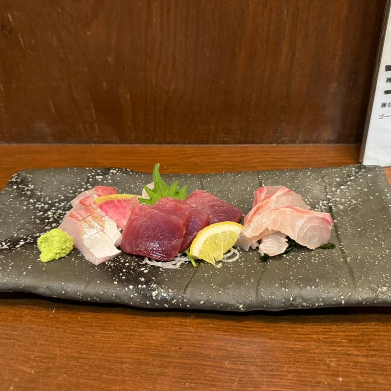 お造り3種（9切）(いかさまや)