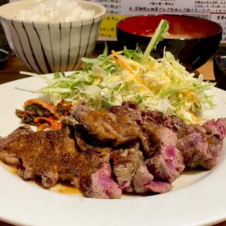 特選ロースステーキ定食 200g(鉄板焼と醸造酒 Take-RHY テイクリー)