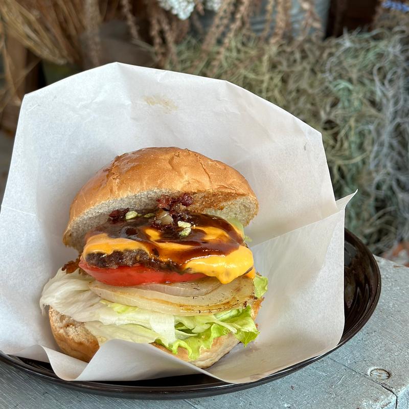 羽曳野チーズバーガー(ポテト&ドリンクset)(羽曳野ご当地カフェ ビッキーノ)