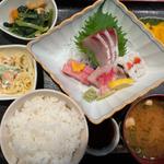 刺身定食(魚屋さんの創菜ダイニング)