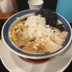 背脂中華そばバラ海苔(ラーメンなおじ 西新宿店)