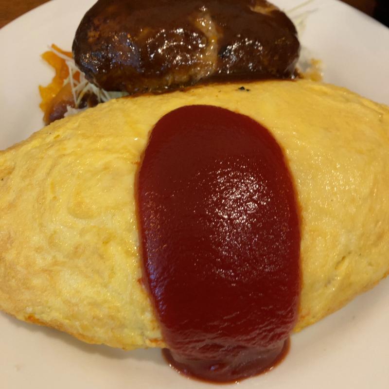 オムライスハンバーグのっけ(キッチンパンチ)