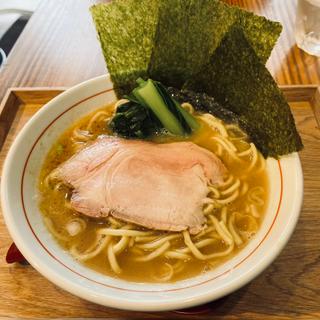 ラーメン(家系ラーメン NOODLE WORKS 茅ヶ崎新栄町店)