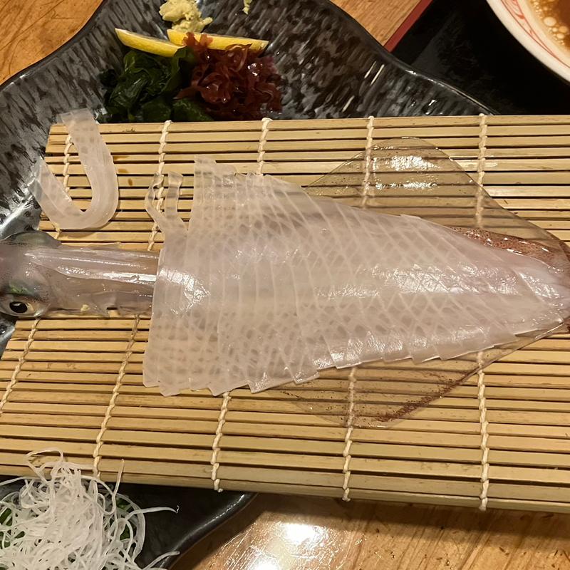 イカの生き造り　中(玄海 若潮丸 )