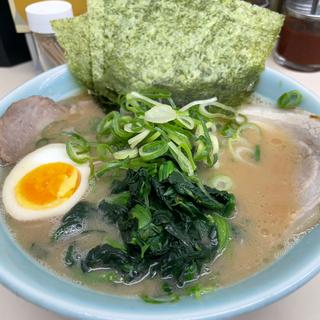 🉐ラーメン（中）(横浜家系ラーメン 田中)