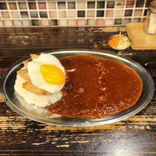 カレーライス+チャーシュー+目玉焼き(カレーコンドル（Curry Condor）)