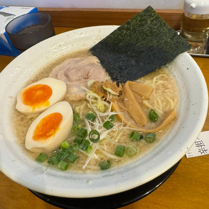 背脂ラーメン(中村屋)